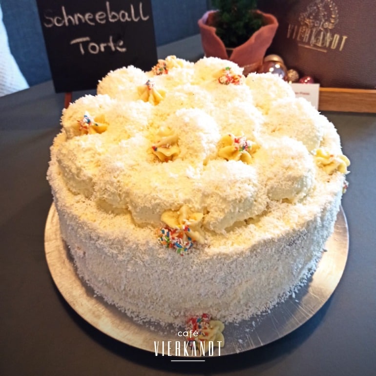 05 Cafe vierkandt schneeball torte